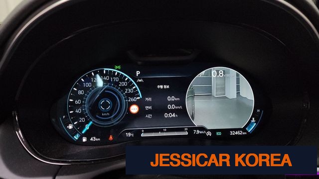 2023 Genesis GV70 - Thumbnail 7