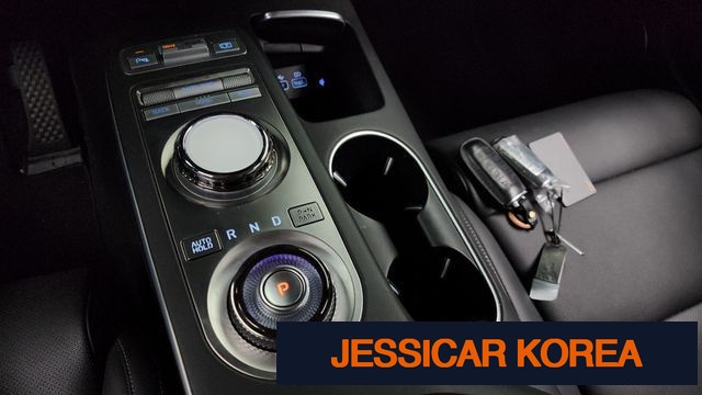 2023 Genesis GV70 - Thumbnail 10