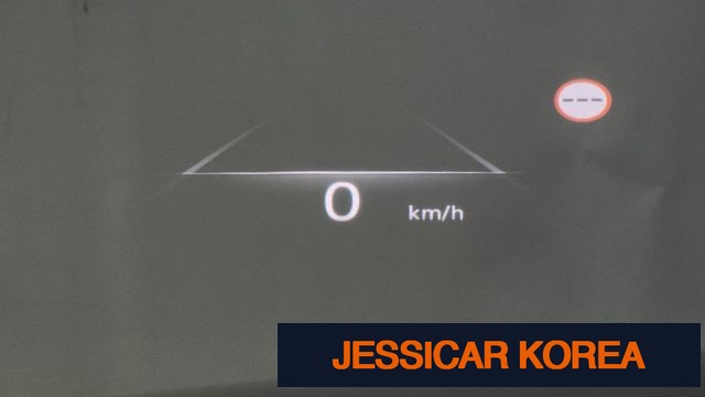 2023 Genesis GV70 - Thumbnail 12
