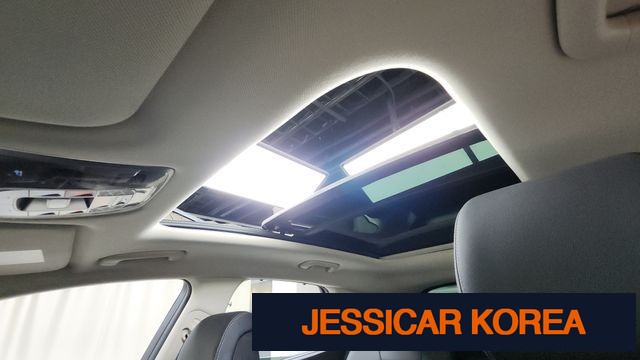 2023 Genesis GV70 - Thumbnail 14