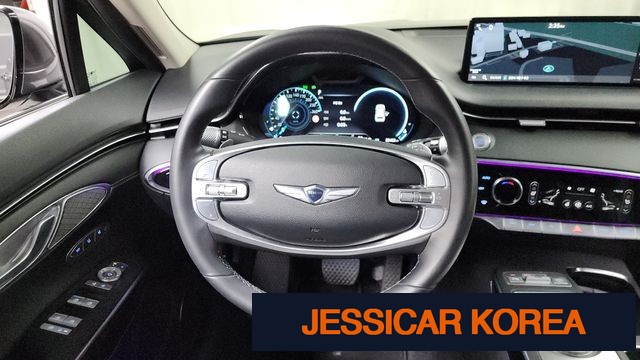 2023 Genesis GV70 - Thumbnail 15