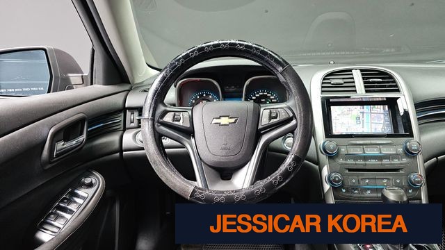2013 Chevrolet Malibu - Thumbnail 18