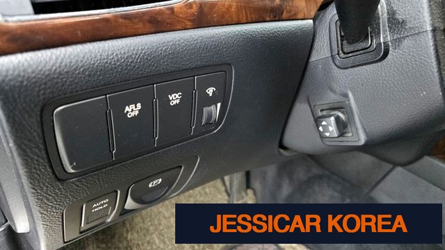 2009 Hyundai Genesis - Thumbnail 15