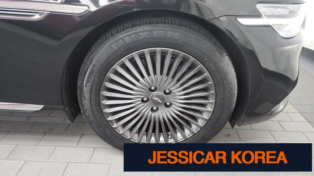 2019 Genesis G90 - Thumbnail 3