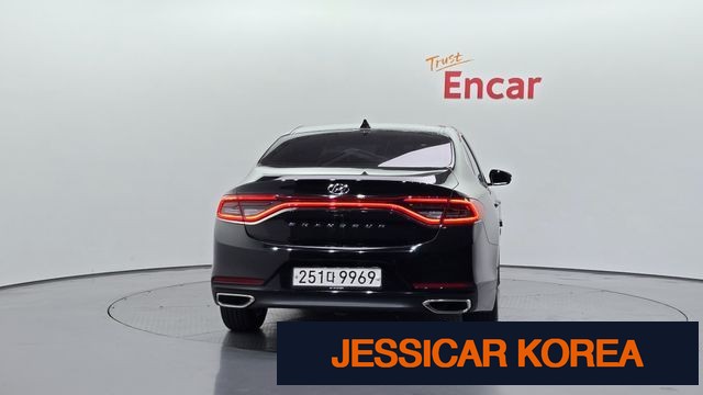 2019 Hyundai Grandeur IG - Thumbnail 8