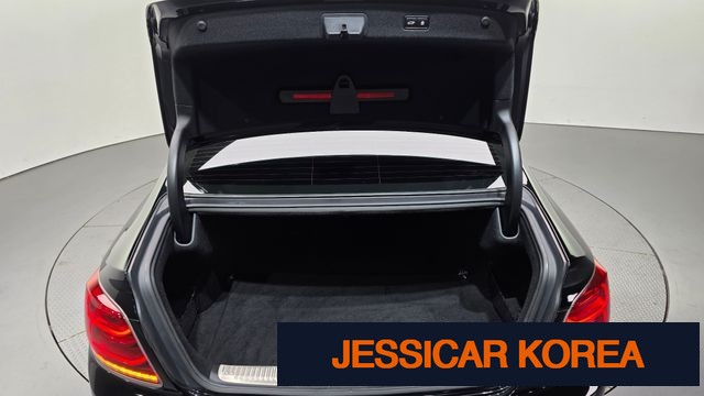 2019 Kia The K9 - Thumbnail 19