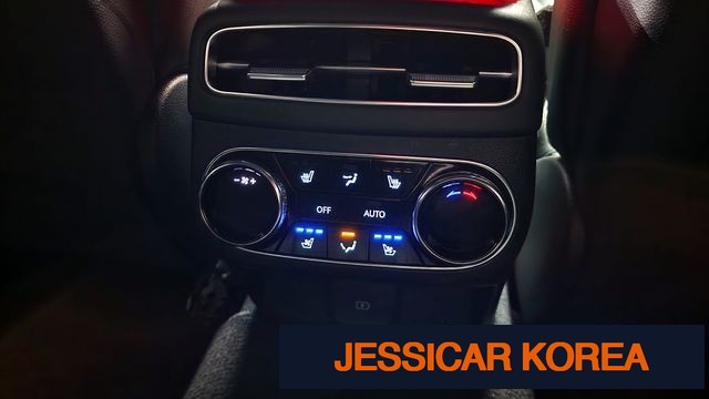 2024 Genesis GV70 - Thumbnail 10