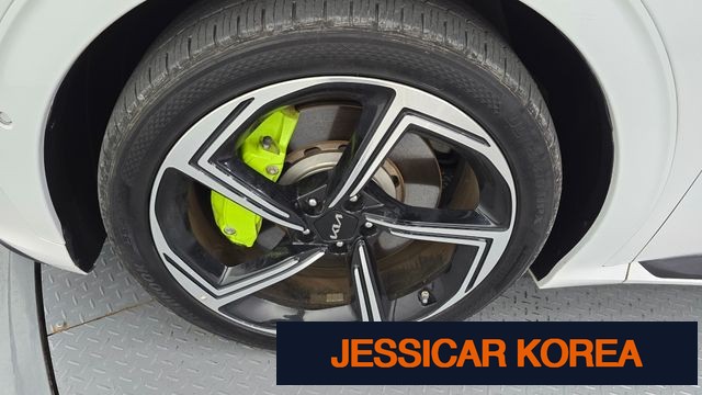 2023 Kia EV6 - Thumbnail 19