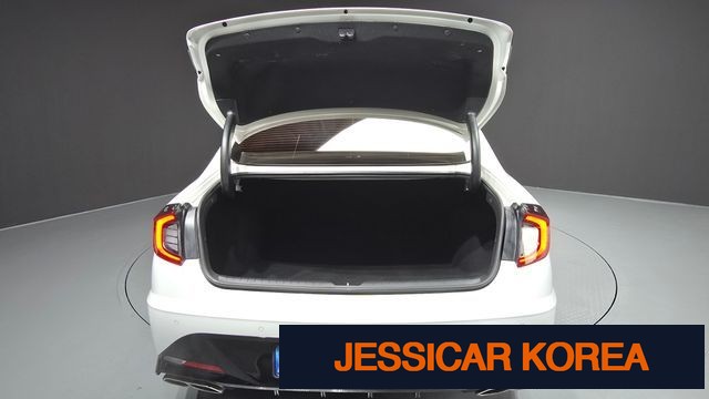 2021 Hyundai Sonata (DN8) - Thumbnail 3