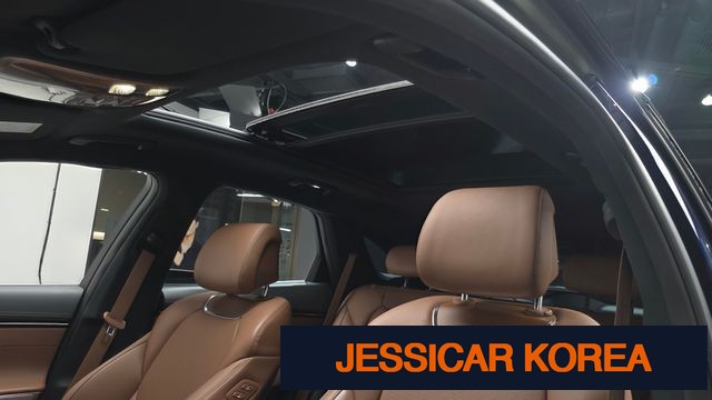 2021 Genesis GV70 - Thumbnail 7