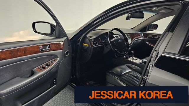 2010 Hyundai Genesis - Thumbnail 8