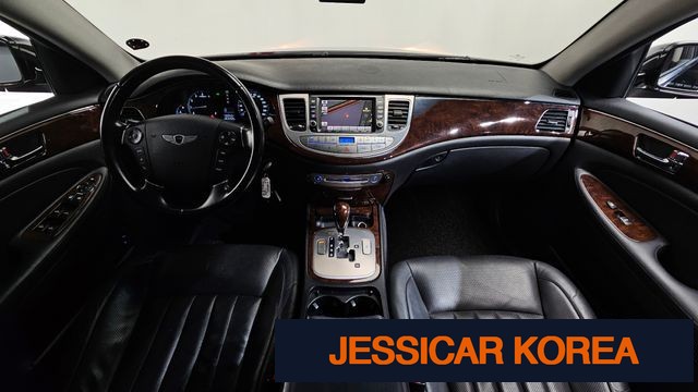 2010 Hyundai Genesis - Thumbnail 17
