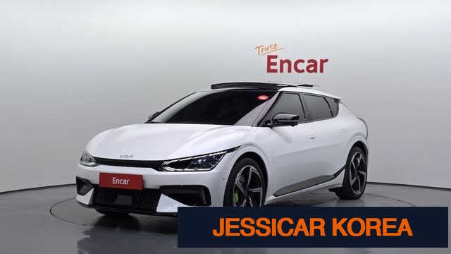 2023 Kia EV6 - Thumbnail 4