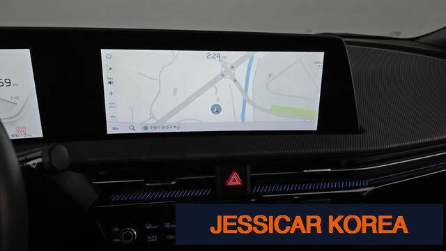 2023 Kia EV6 - Thumbnail 17
