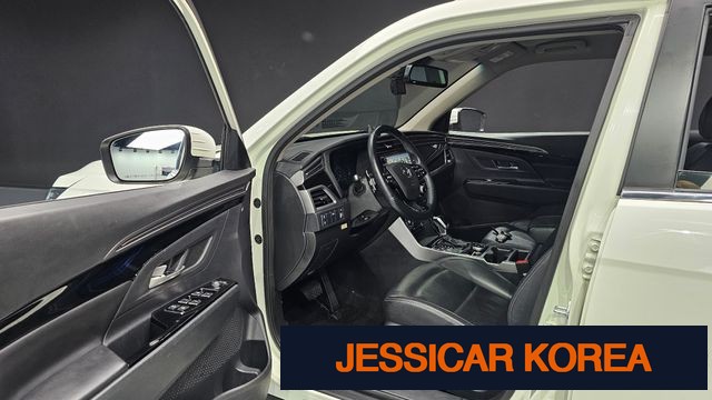 2021 KG Mobility Beautiful Korando - Thumbnail 18