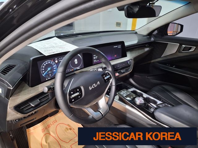 2022 Kia K8 - Thumbnail 3