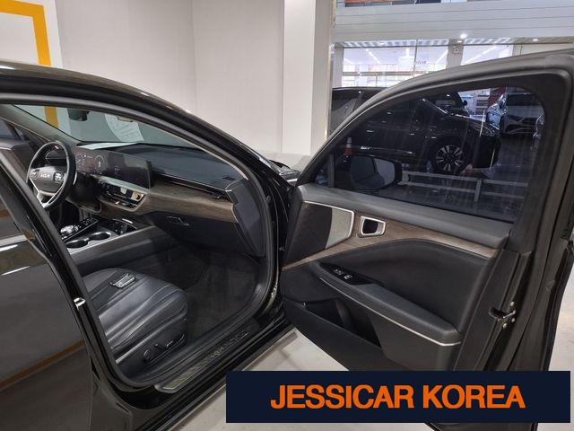 2022 Kia K8 - Thumbnail 4