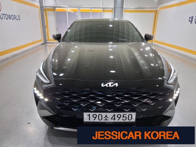 2022 Kia K8 - Thumbnail 7