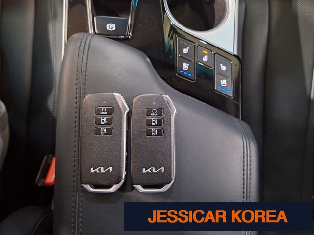 2022 Kia K8 - Thumbnail 10