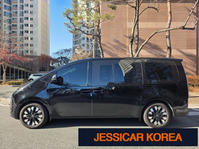 2025 Hyundai Staria - Thumbnail 14