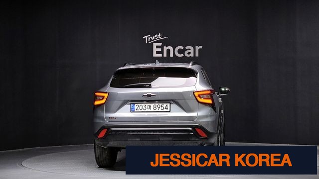 2025 Chevrolet Trax Crossover - Thumbnail 4