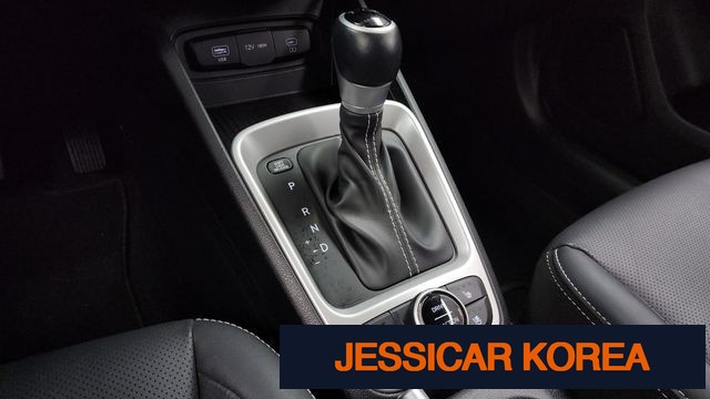 2023 Hyundai Venue - Thumbnail 9