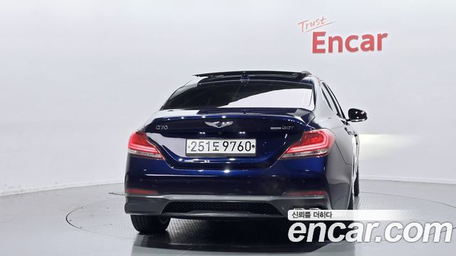 2019 Genesis G70 - Thumbnail 16