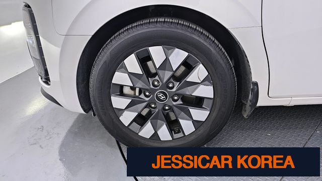 2022 Hyundai Staria - Thumbnail 6