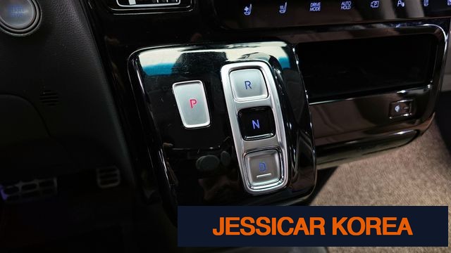 2022 Hyundai Staria - Thumbnail 8