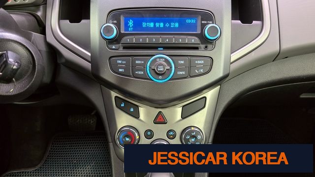 2014 Chevrolet Aveo sedan - Thumbnail 8
