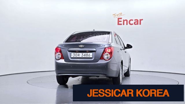 2014 Chevrolet Aveo sedan - Thumbnail 18