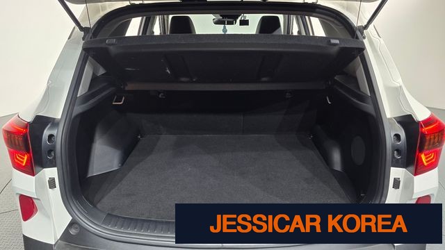 2021 Kia Seltos - Thumbnail 9