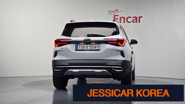 2021 Kia Seltos - Thumbnail 12