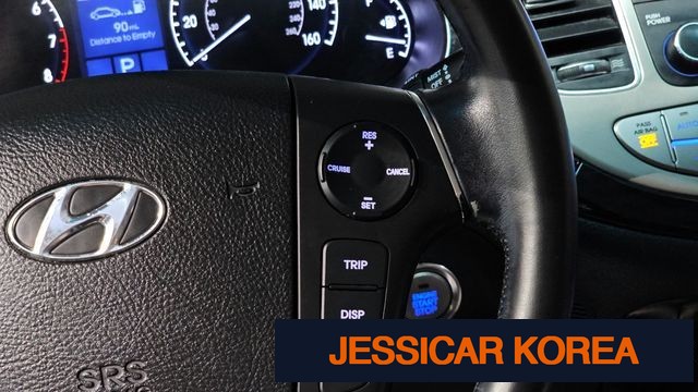 2013 Hyundai Genesis - Thumbnail 8
