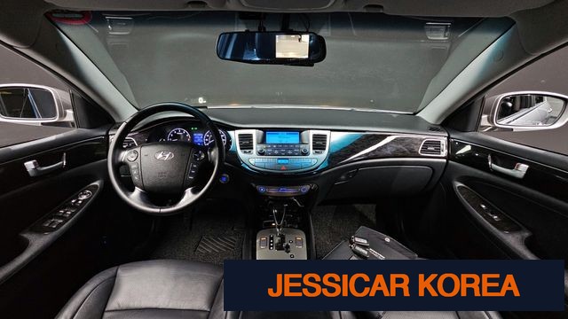 2013 Hyundai Genesis - Thumbnail 9