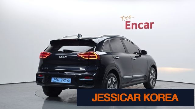2022 Kia Niro EV - Thumbnail 6