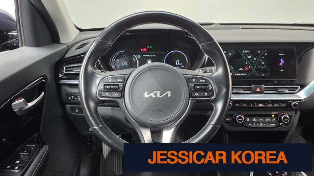2022 Kia Niro EV - Thumbnail 18