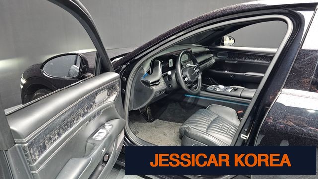 2022 Genesis G90 (RS4) - Thumbnail 4