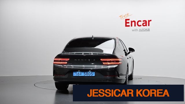 2022 Genesis Electrified G80 (RG3) - Thumbnail 6