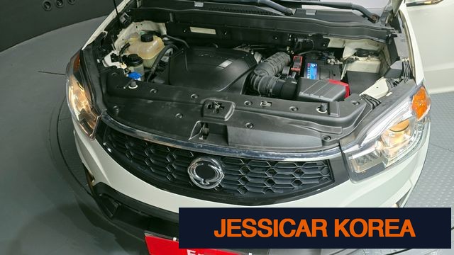 2015 KG Mobility New Korando C - Thumbnail 5