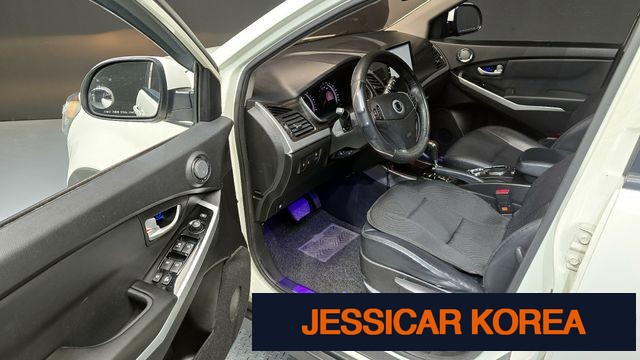 2015 KG Mobility New Korando C - Thumbnail 8