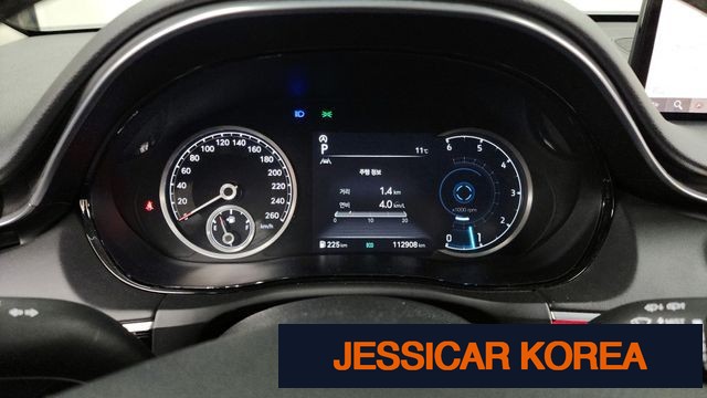 2021 Genesis GV70 - Thumbnail 4