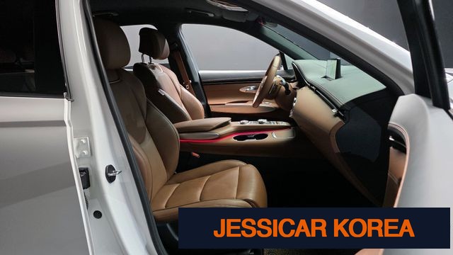 2022 Genesis GV70 - Thumbnail 3
