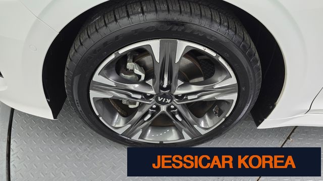 2021 Kia K5 3rd Gen - Thumbnail 2