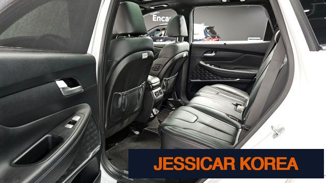2021 Hyundai The New Santa Fe - Thumbnail 2
