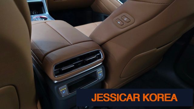 2025 Genesis GV80 - Thumbnail 4