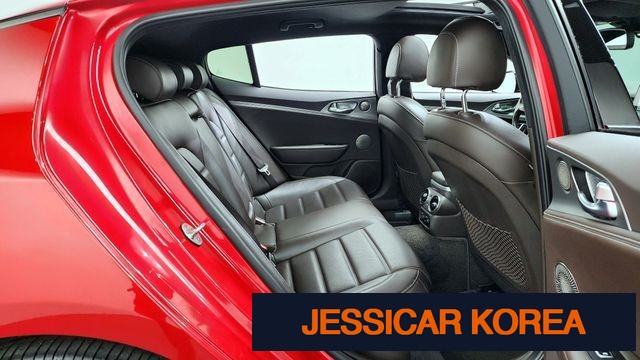 2019 Kia Stinger - Thumbnail 2