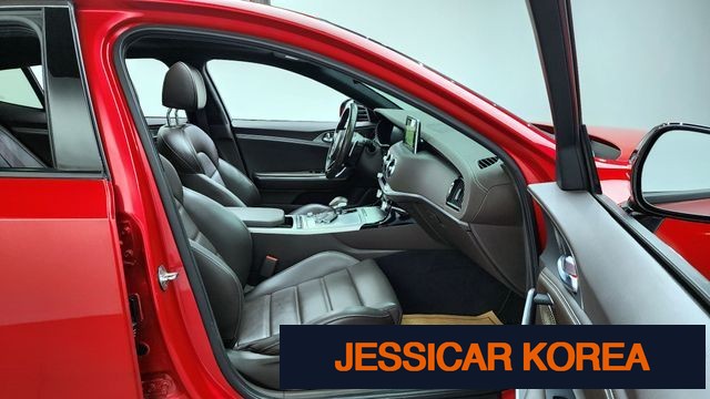 2019 Kia Stinger - Thumbnail 5