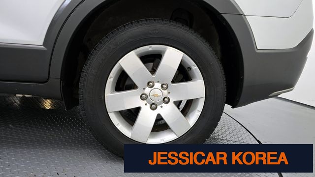 2015 Chevrolet Captiva - Thumbnail 3