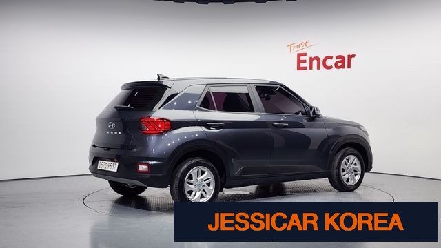 2022 Hyundai Venue - Thumbnail 5